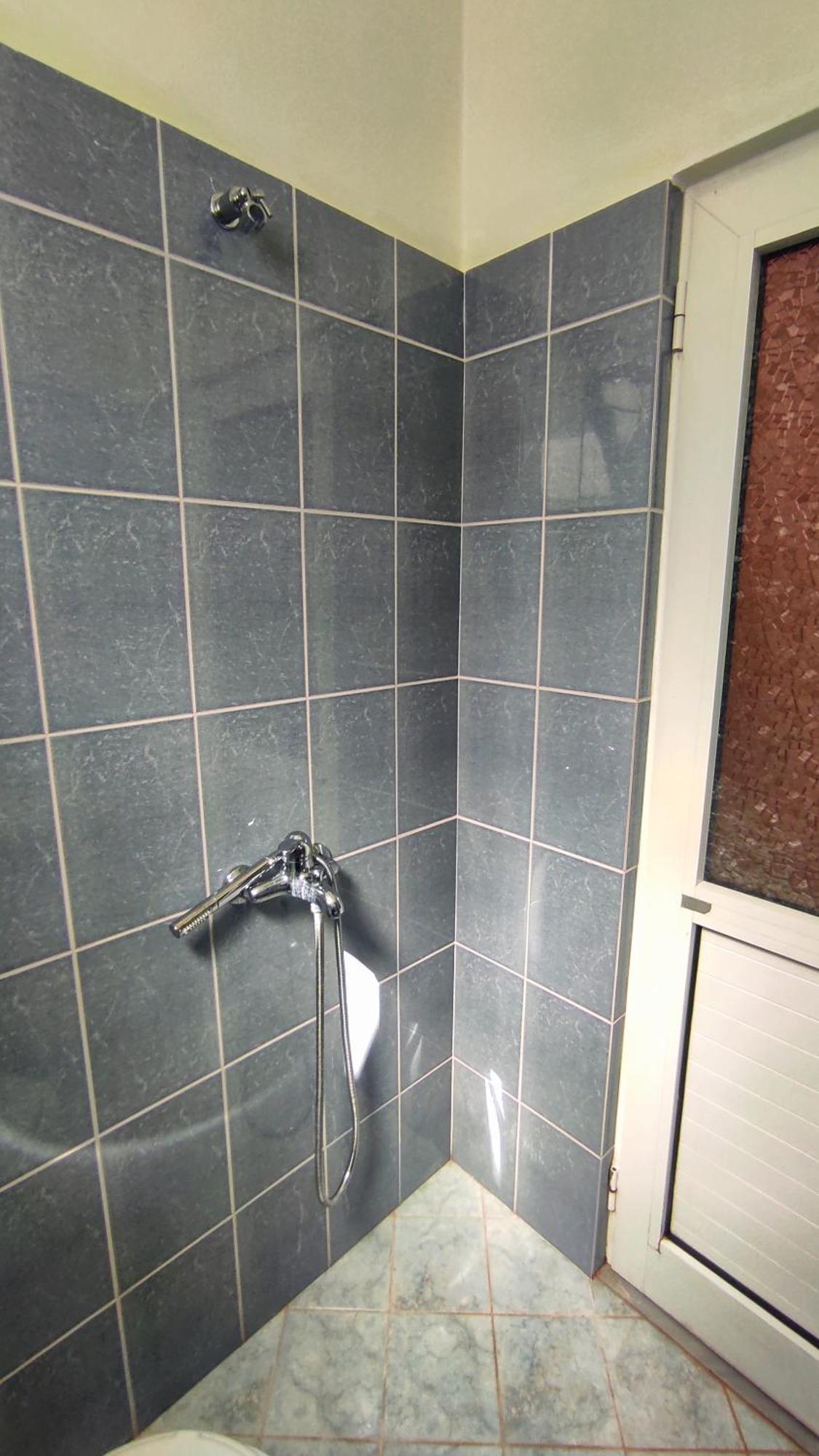 Q Bay Apartments Кепаро Стая снимка