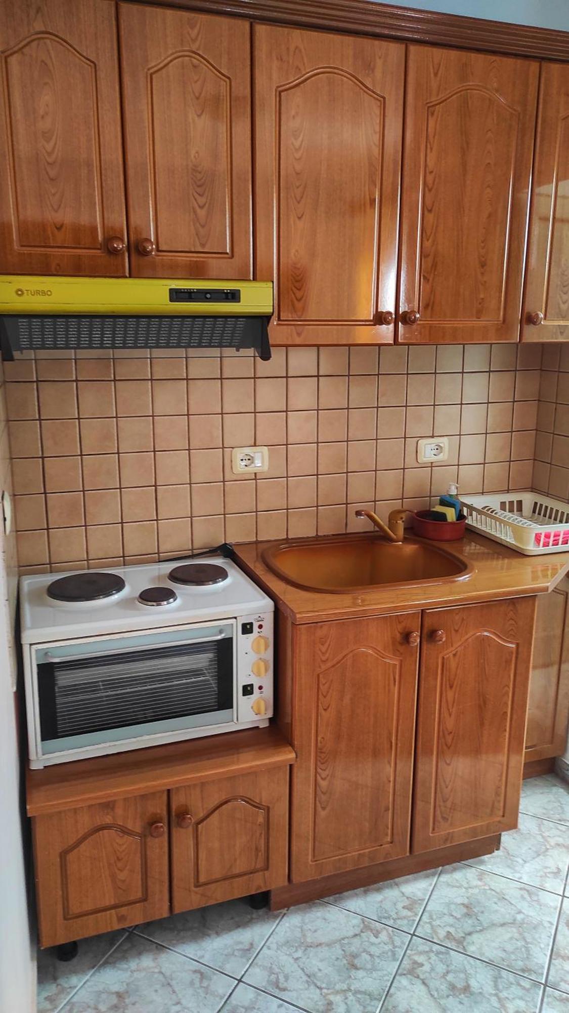 Q Bay Apartments Кепаро Стая снимка